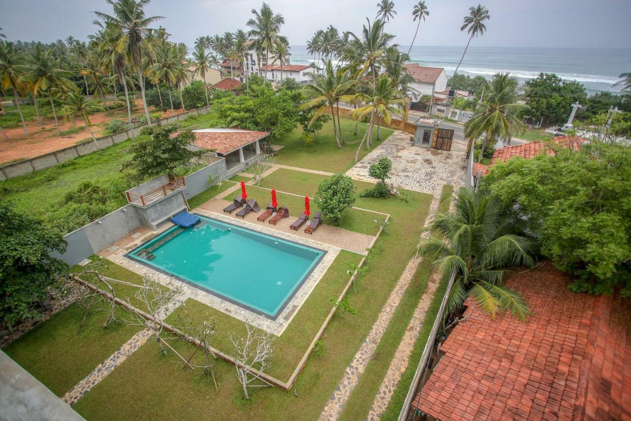 Samaraana Hotel Ahangama Exterior photo