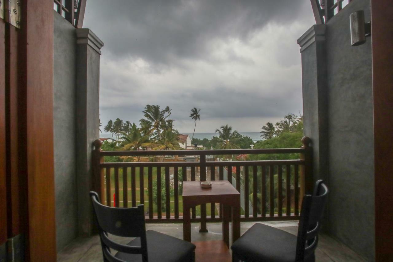 Samaraana Hotel Ahangama Exterior photo